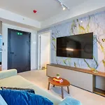 Luxury Mercury Suites With Pool