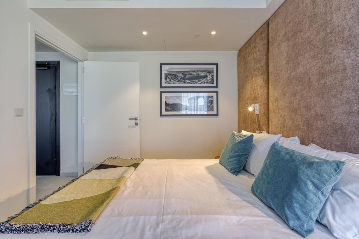 Luxury Mercury With Pool Apartment *